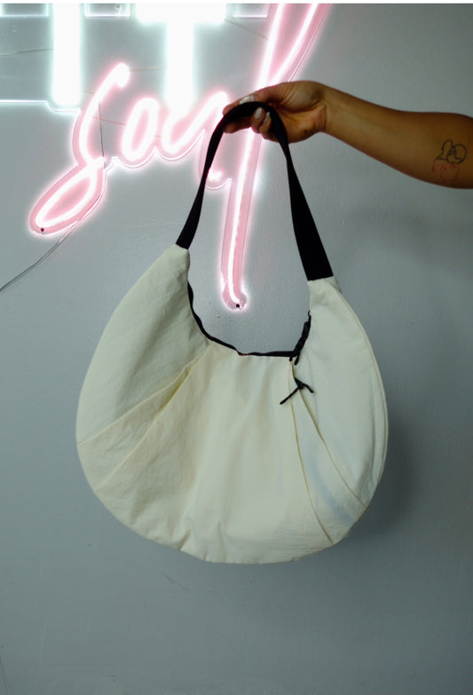 1 LEFT! ESSENTIAL SHOULDER BAG