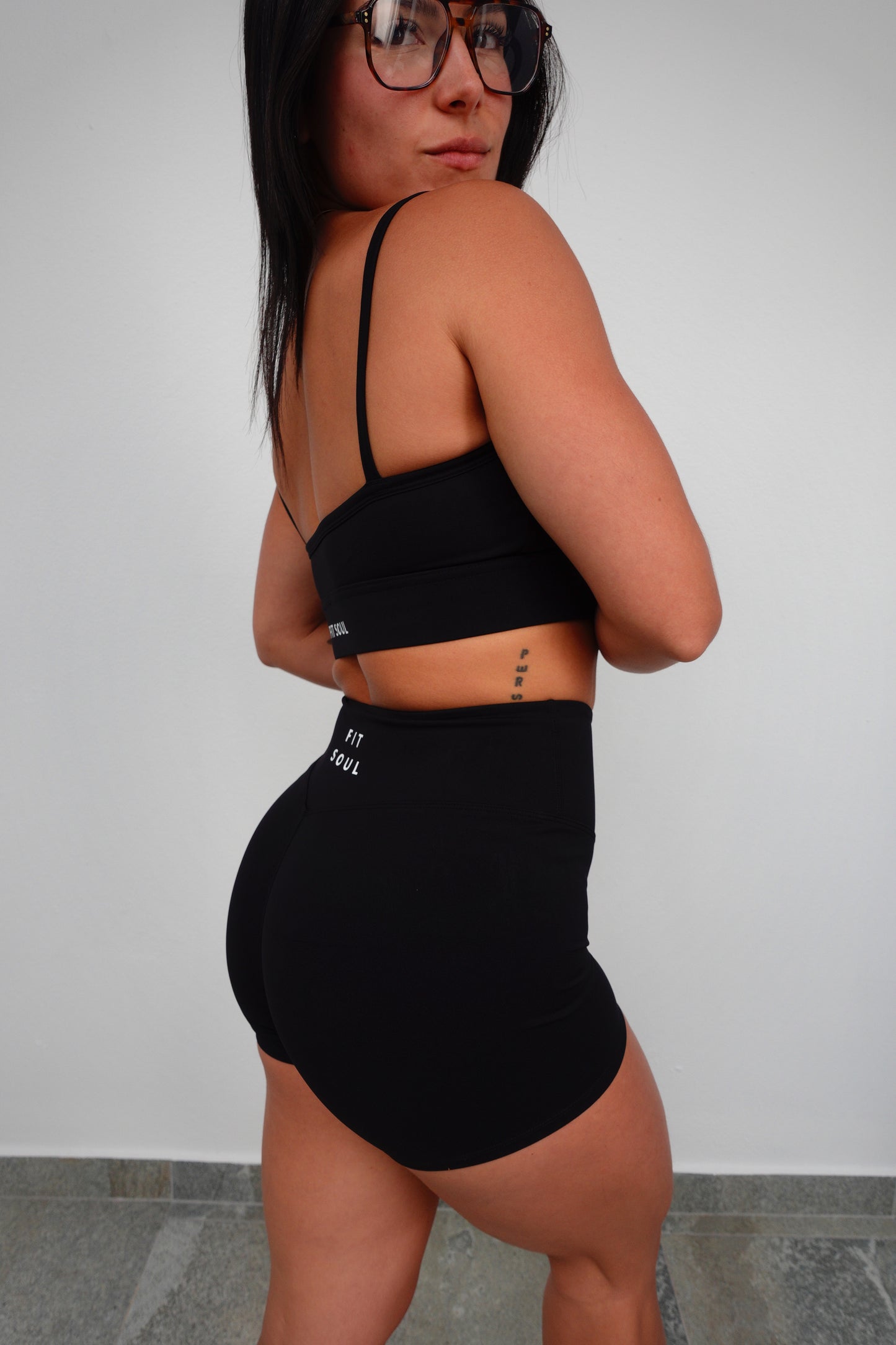 1 SMALL! BLACK PRINT SHORT SET